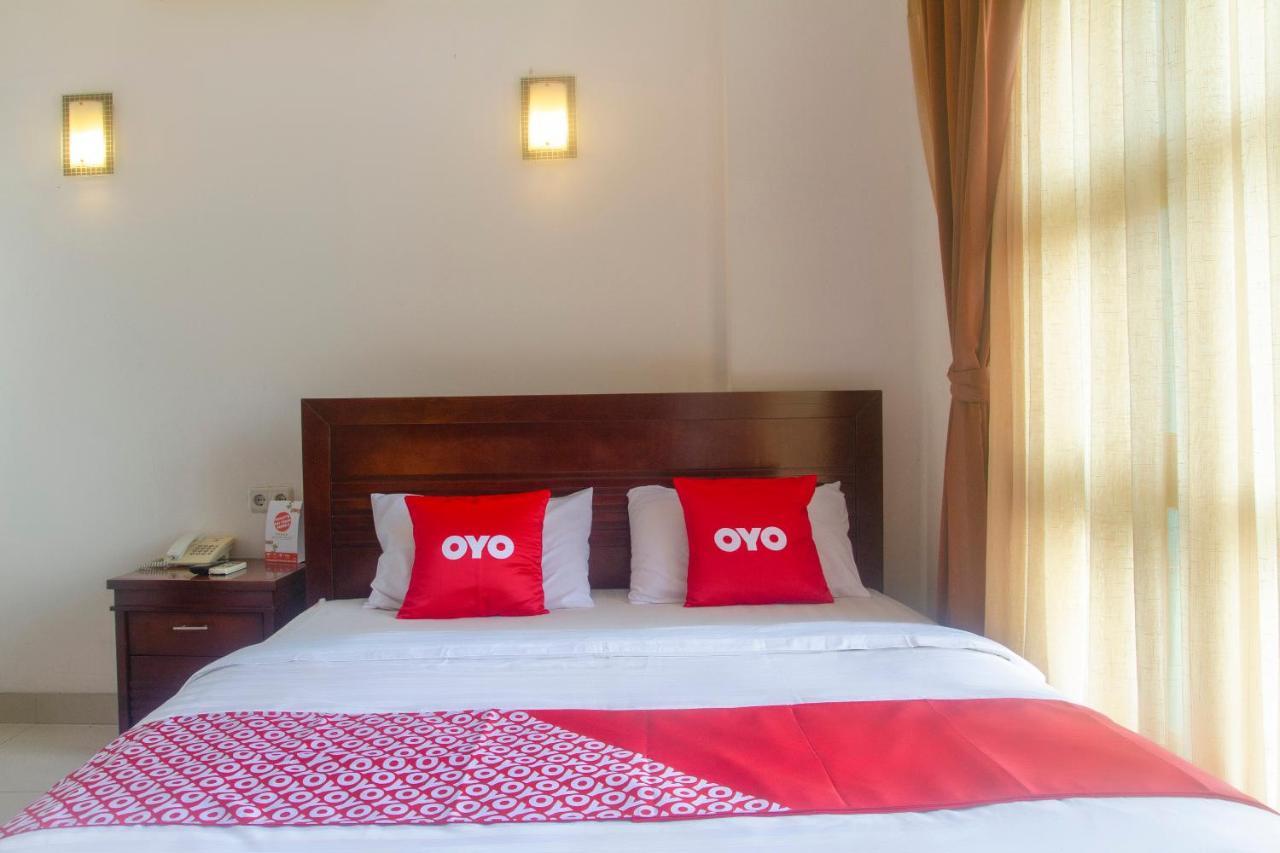 Hotel Oyo 3894 Karunia Muslim Syariah Jakarta Exterior foto