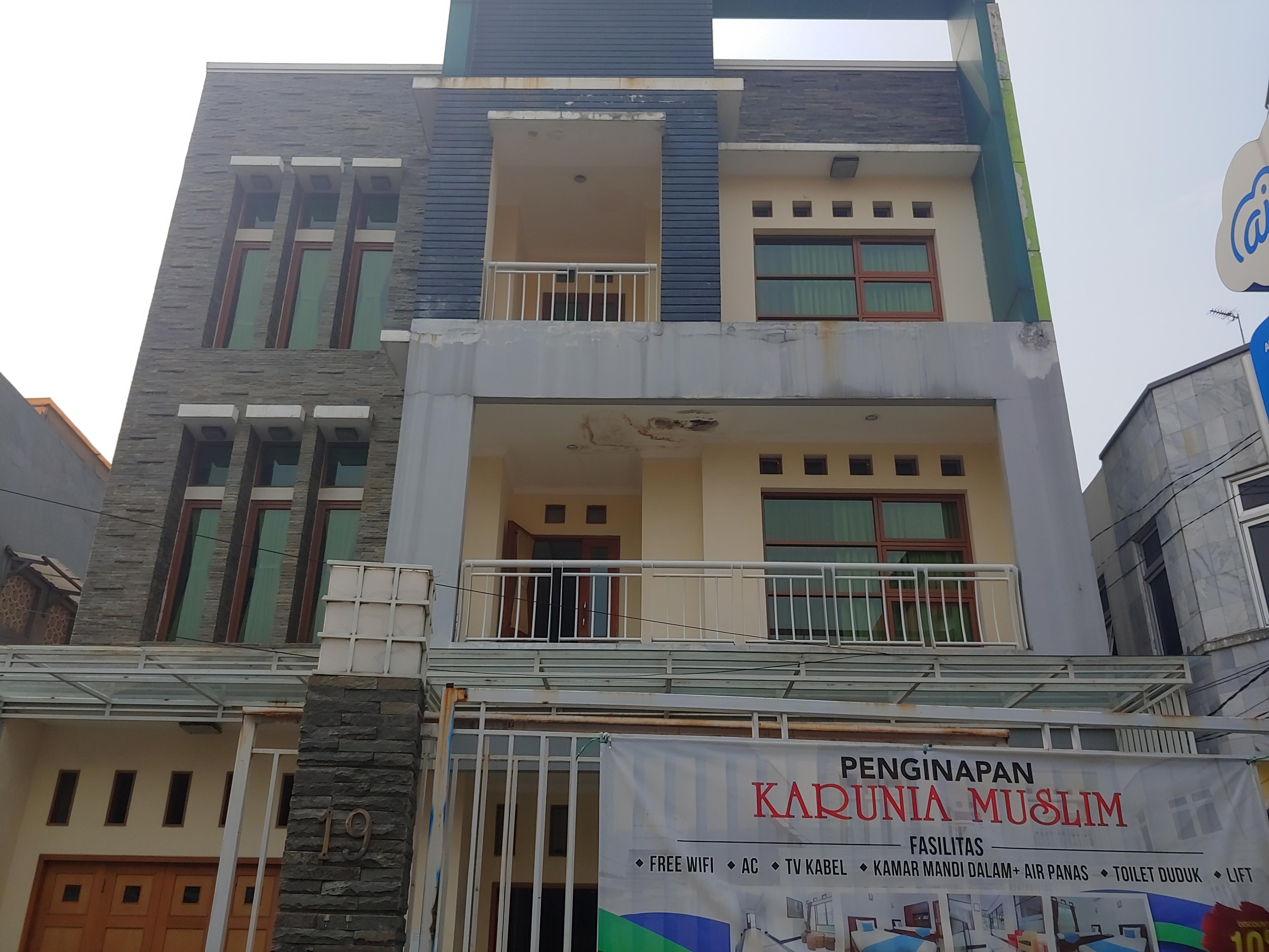 Hotel Oyo 3894 Karunia Muslim Syariah Jakarta Exterior foto